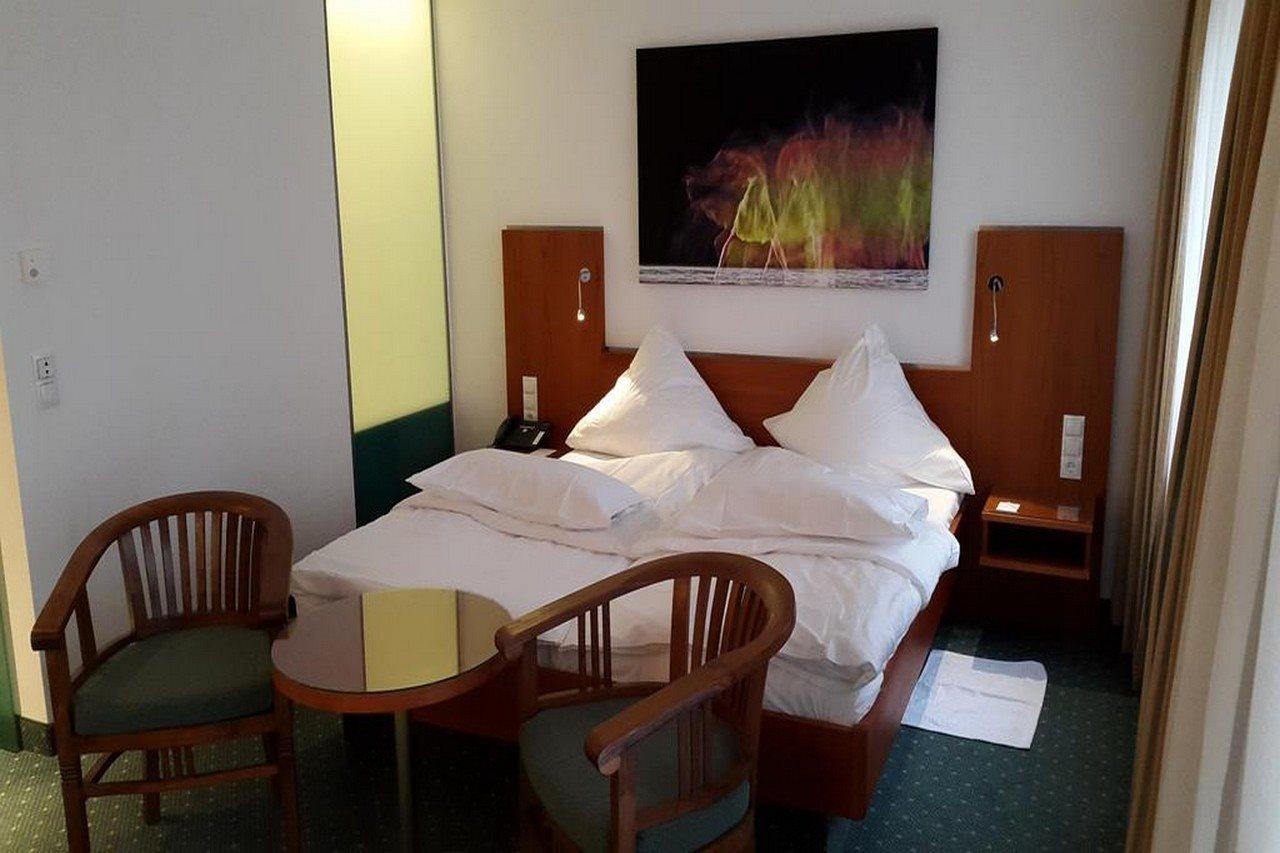 Hotel Unger Stuttgart Room photo